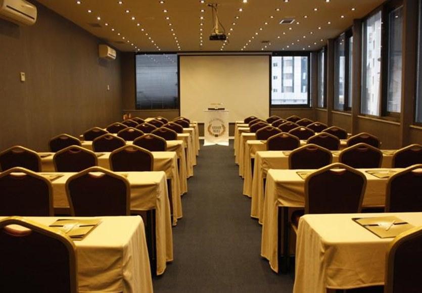 Atasehir Palace Hotel & Conference Istanboel Buitenkant foto