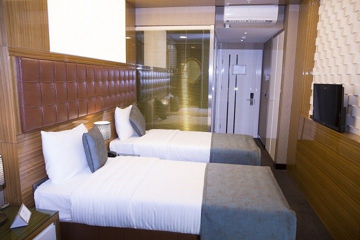 Atasehir Palace Hotel & Conference Istanboel Buitenkant foto