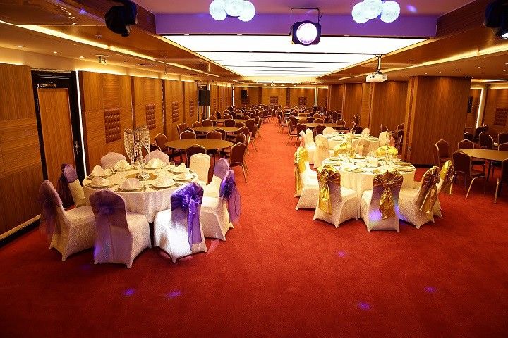 Atasehir Palace Hotel & Conference Istanboel Buitenkant foto