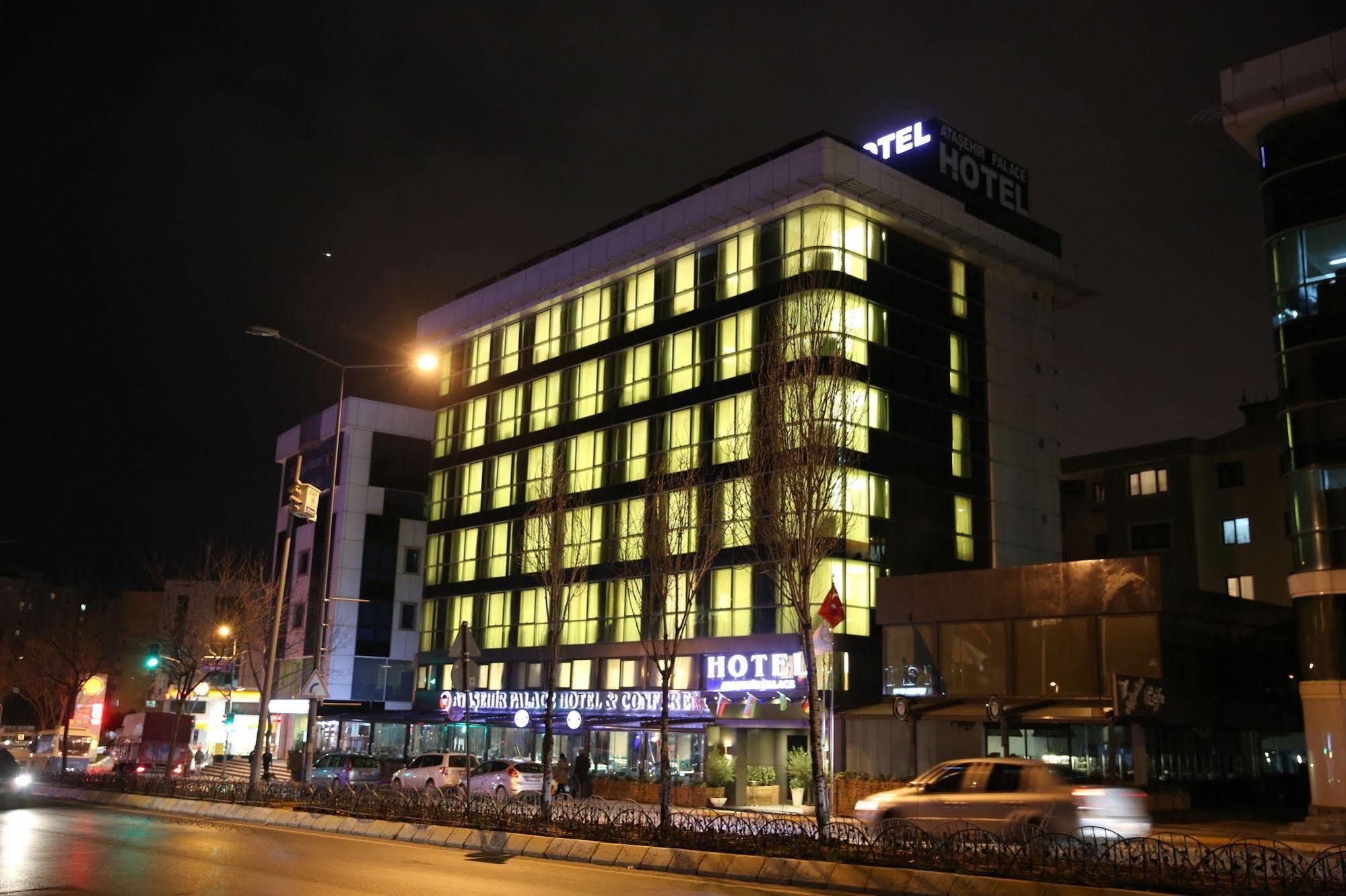 Atasehir Palace Hotel & Conference Istanboel Buitenkant foto